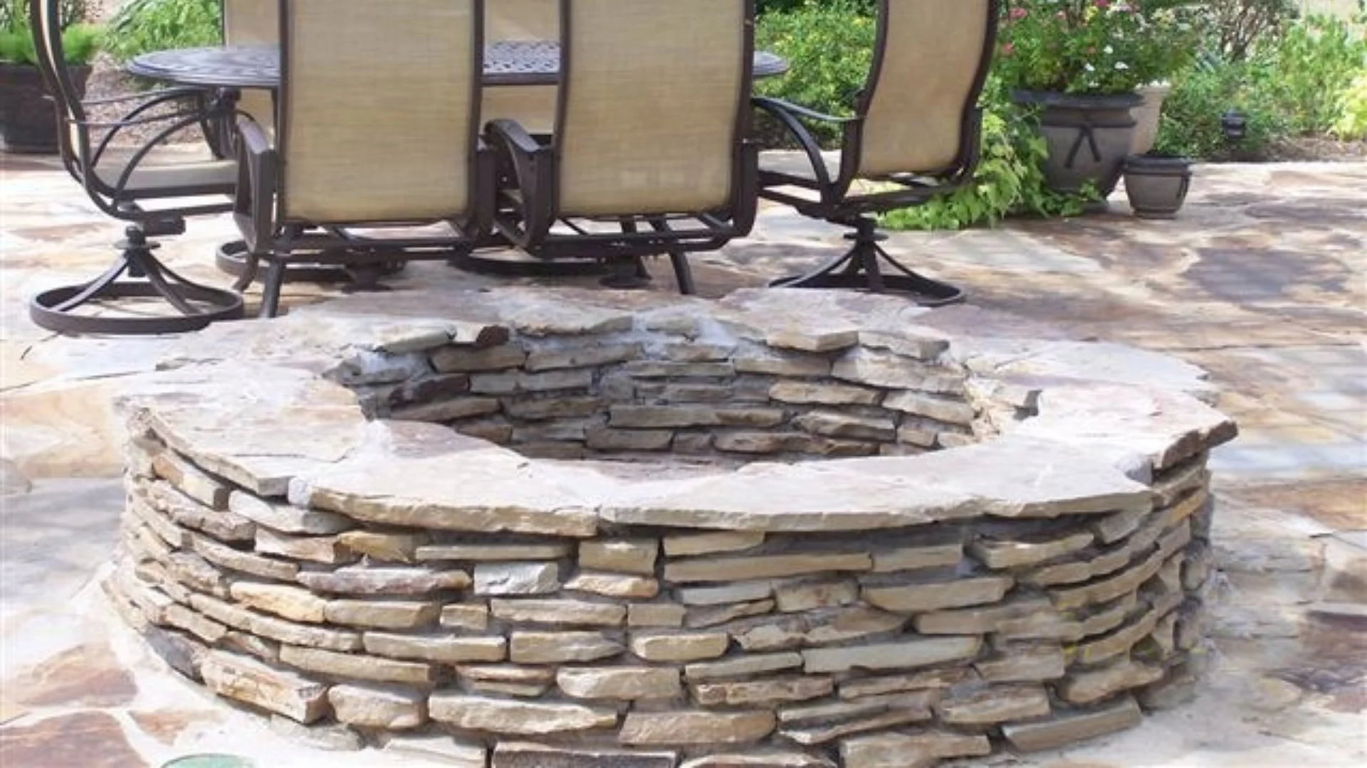 Gas, Wood & Propane-Burning Fire Pits - Which Option Should You Choose?