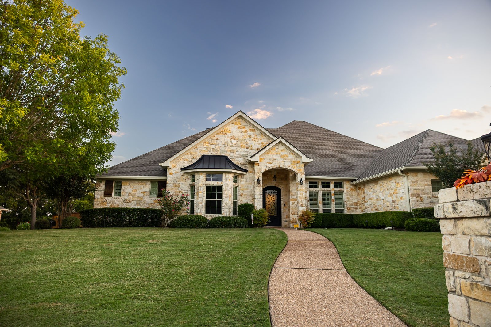 front of house green lawn landscaping beds 1