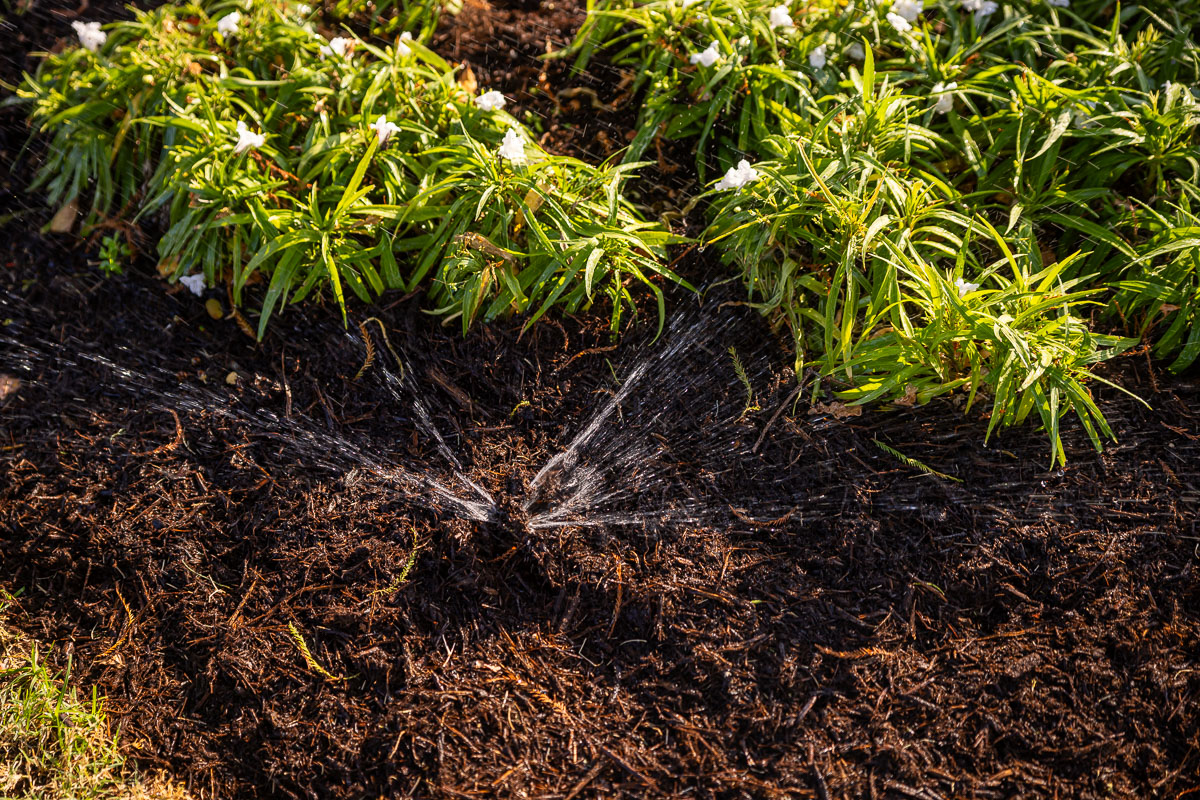 https://47688315.fs1.hubspotusercontent-na1.net/hubfs/47688315/Residential%20maintenance%20irrigation%20sprinklers%20watering%20landscape%20beds.jpg