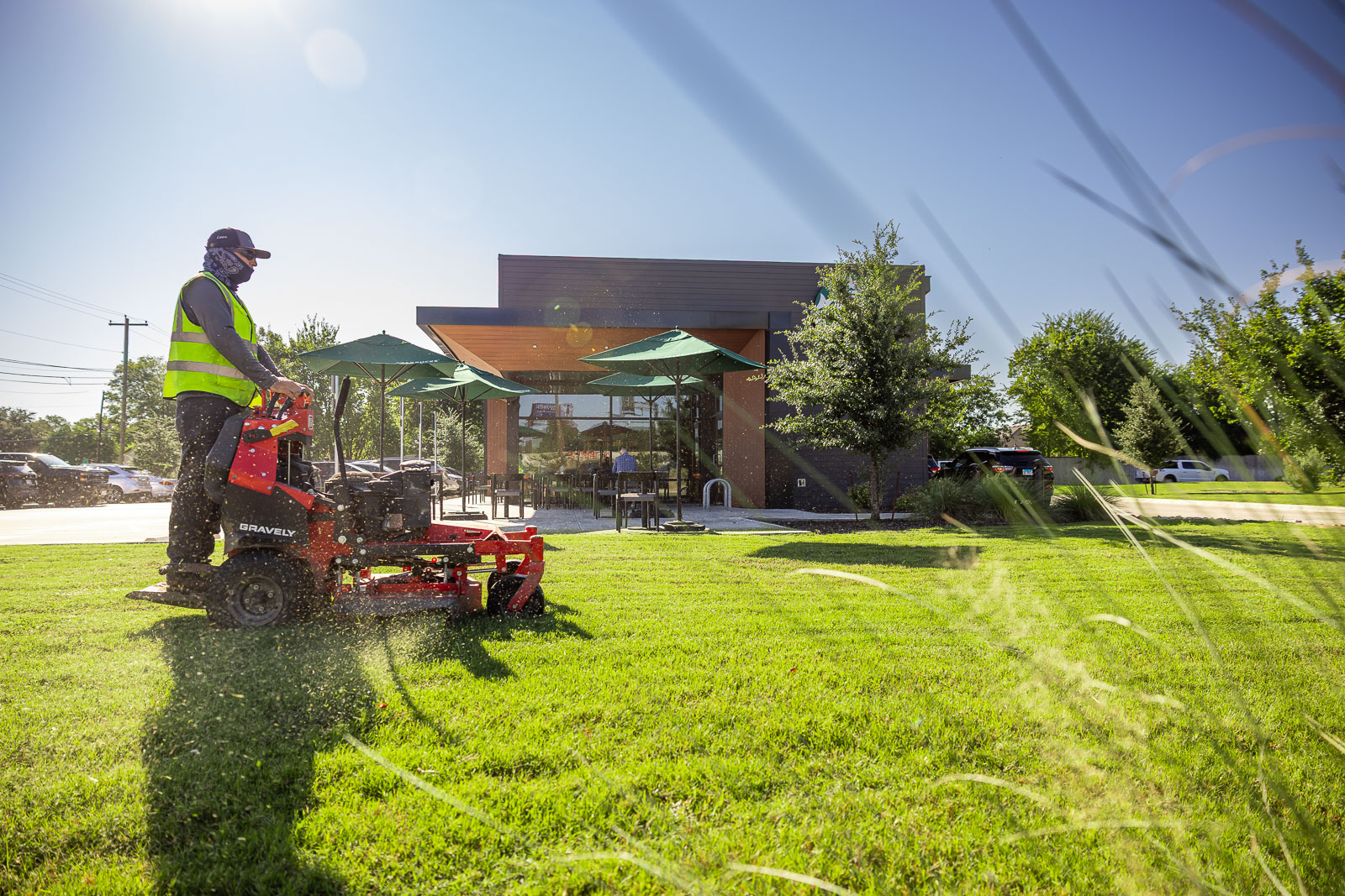 commercial landscape beds green lawn maintenance mowing 7