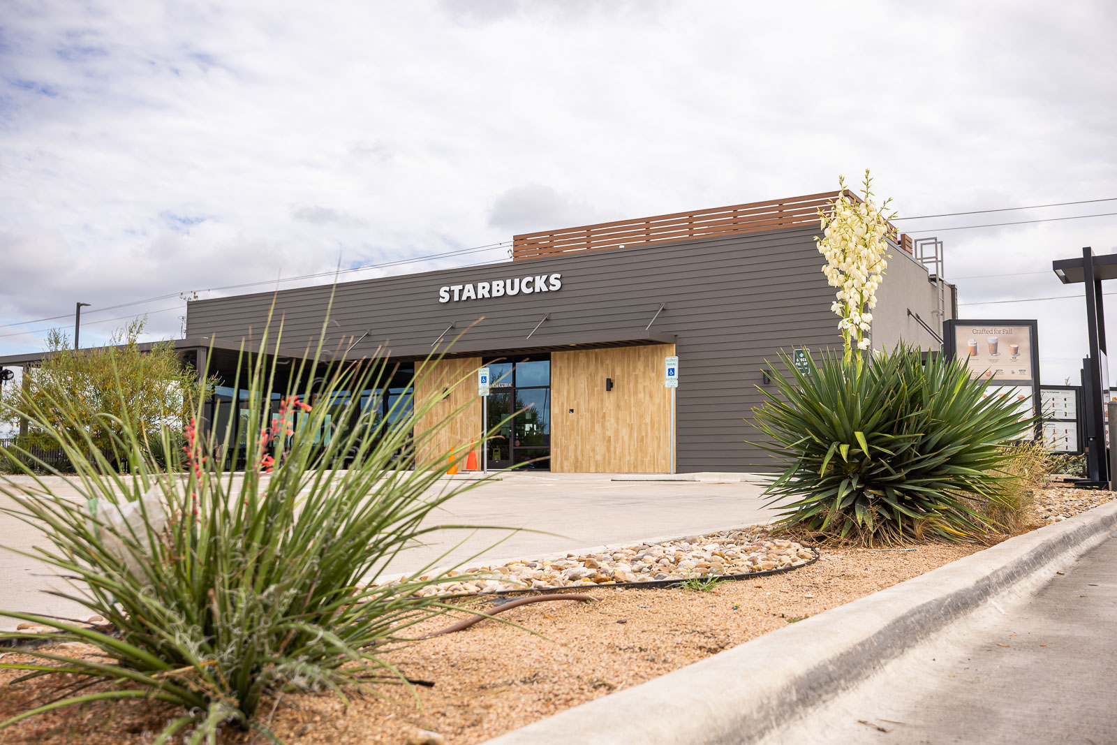 commercial landscaping beds 29